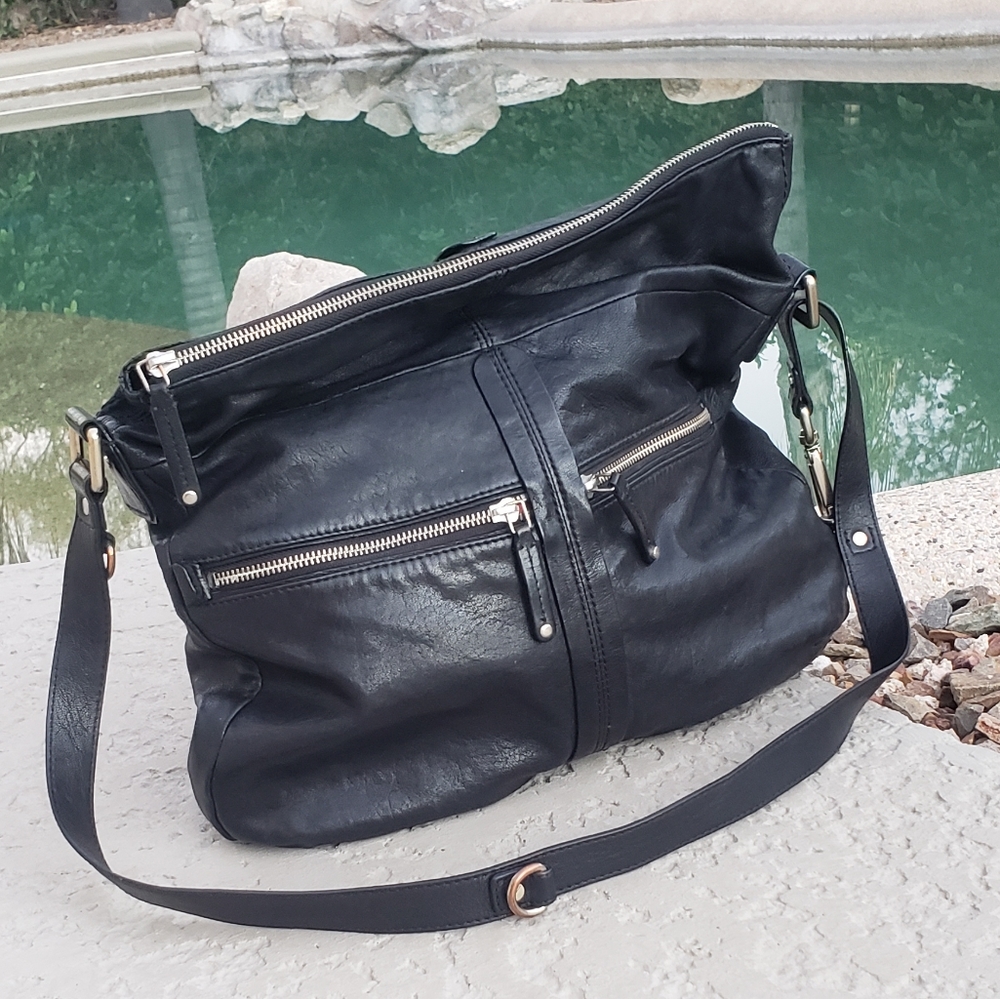 Banana Republic EUC black leather large bag shoulder/crossbody